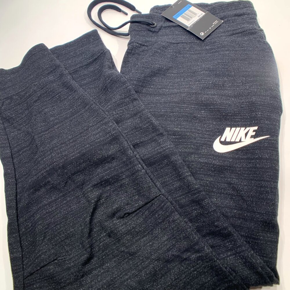 Nike Sportswear Advance Joggers, Women's Medium, Black